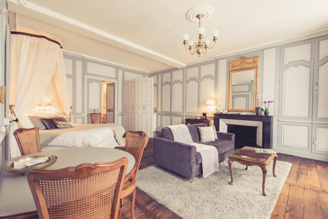 La Maison De La Liberte Suite Jeanne Barret ポアティエ エクステリア 写真